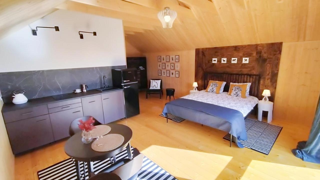 Dzikie Lisko - Apartament Z Klimatyzacja Леско Екстериор снимка